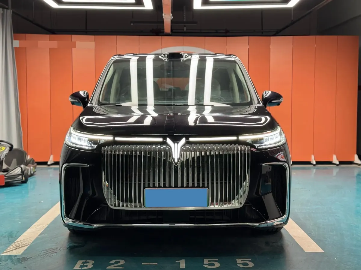 2026 Voyah Dream 1.5T 150HP L4 PHEV,autocango,china used car exporter,china ev exporter,chinese used car exporter,chinese used ev exporter