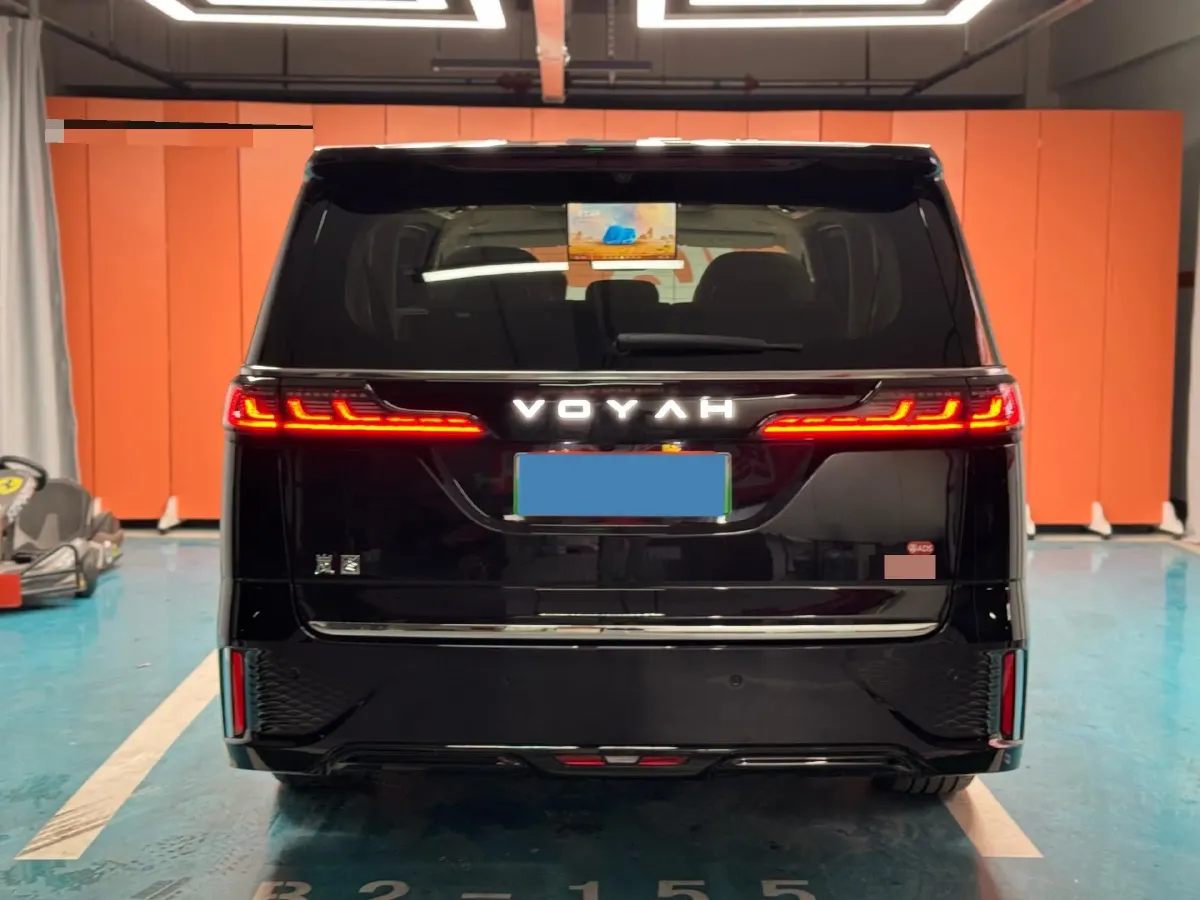 2026 Voyah Dream 1.5T 150HP L4 PHEV,autocango,china used car exporter,china ev exporter,chinese used car exporter,chinese used ev exporter