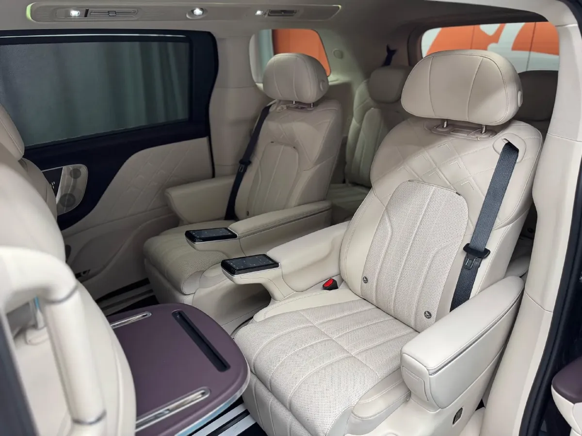 2026 Voyah Dream 1.5T 150HP L4 PHEV,autocango,china used car exporter,china ev exporter,chinese used car exporter,chinese used ev exporter