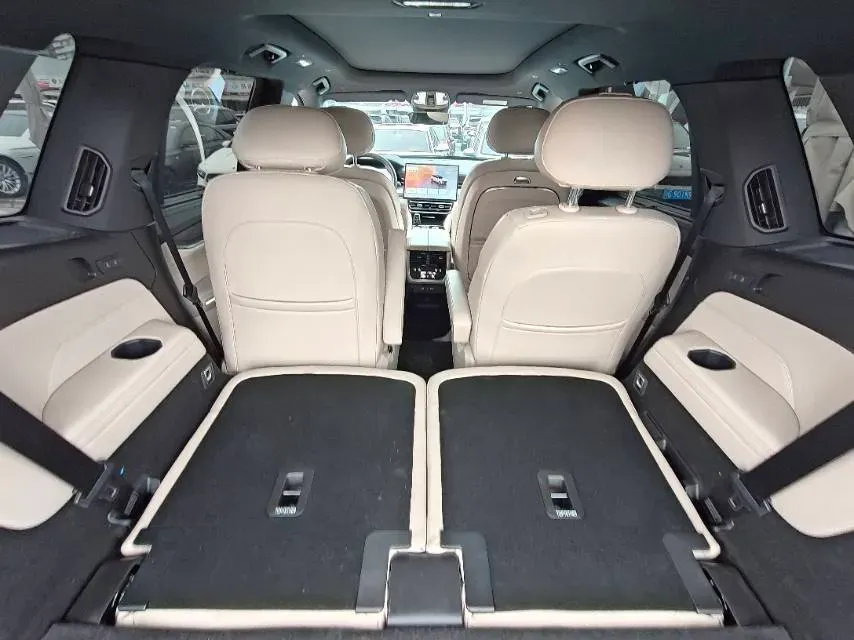 2024 LYNK&CO 09 EM-P 2.0T 254HP L4 3DHT PHEV 40.1KWH,autocango,china used car exporter,china ev exporter,chinese used car exporter,chinese used ev exporter