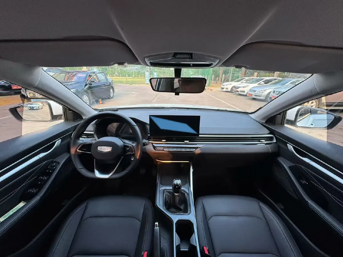 2025 Geely Emgrand 1.5L 127HP L4 5MT,autocango,china used car exporter,china ev exporter,chinese used car exporter,chinese used ev exporter