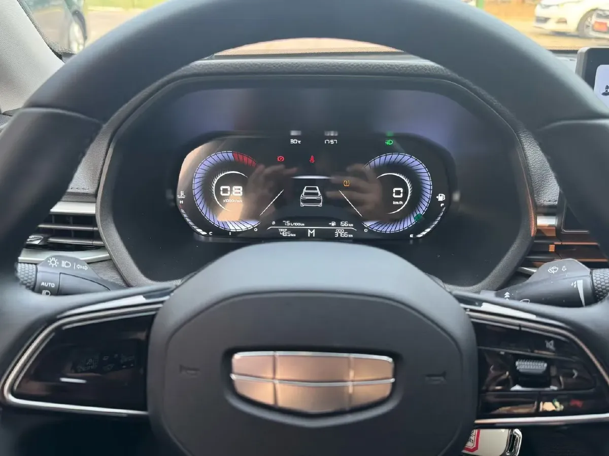 2025 Geely Emgrand 1.5L 127HP L4 5MT,autocango,china used car exporter,china ev exporter,chinese used car exporter,chinese used ev exporter