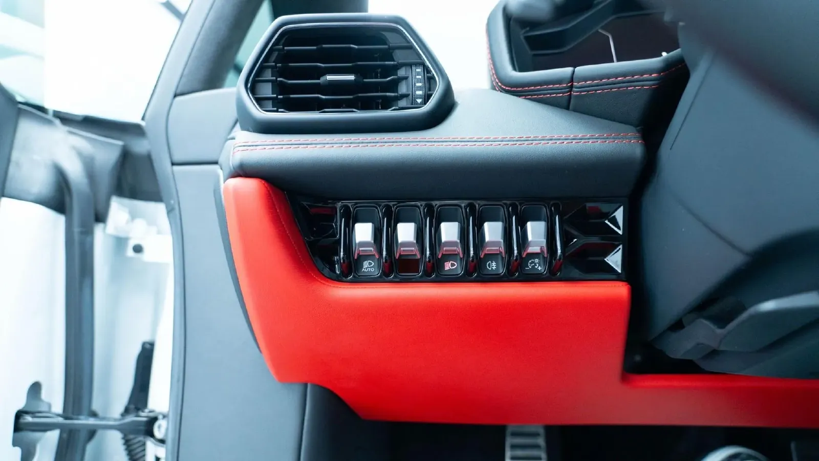 2020 Lamborghini Huracán 5.2L 611HP V10 7DCT,autocango,china used car exporter,china ev exporter,chinese used car exporter,chinese used ev exporter