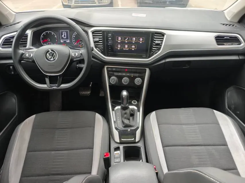 2022 Volkswagen T-Roc 1.4T 150HP L4 7DCT,autocango,china used car exporter,china ev exporter,chinese used car exporter,chinese used ev exporter