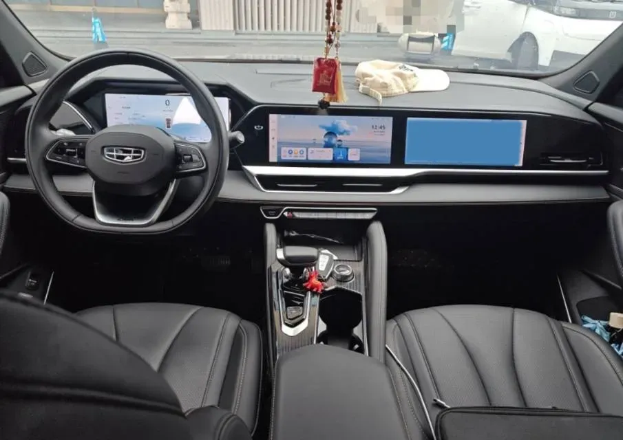 2024 Geely Monjaro 2.0T 218HP L4 7DCT,autocango,china used car exporter,china ev exporter,chinese used car exporter,chinese used ev exporter