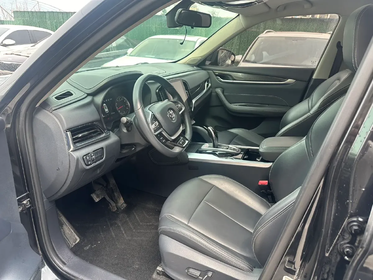 2019 Brilliance Auto V7 1.8T 231HP L4 7DCT,autocango,china used car exporter,china ev exporter,chinese used car exporter,chinese used ev exporter