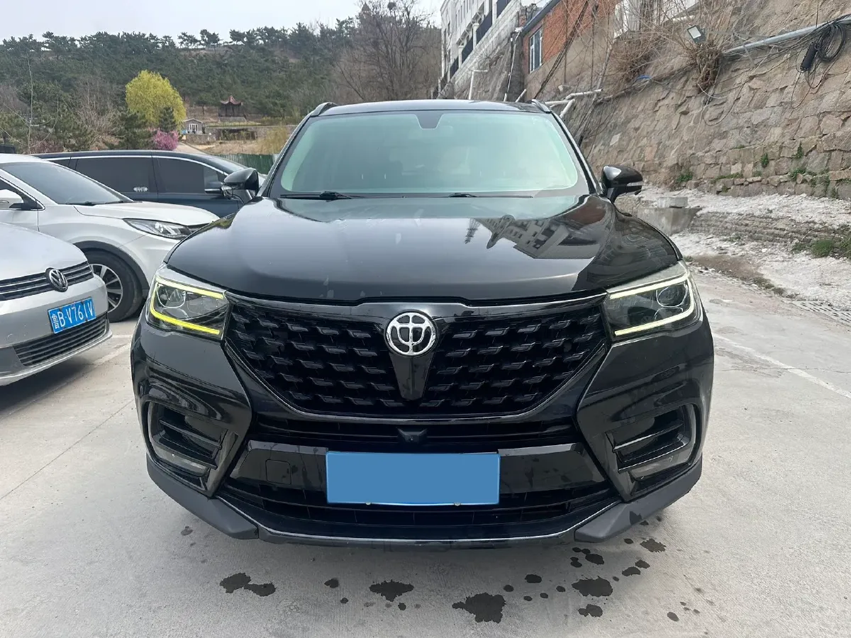 2019 Brilliance Auto V7 1.8T 231HP L4 7DCT,autocango,china used car exporter,china ev exporter,chinese used car exporter,chinese used ev exporter