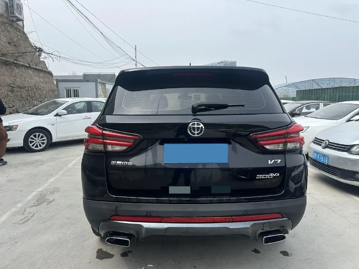 2019 Brilliance Auto V7 1.8T 231HP L4 7DCT,autocango,china used car exporter,china ev exporter,chinese used car exporter,chinese used ev exporter