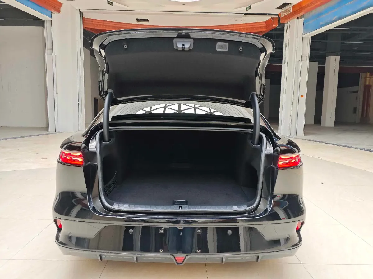 2024 Voyah ZhuiGuang 1.5T 136HP L4 PHEV 43KWH,autocango,china used car exporter,china ev exporter,chinese used car exporter,chinese used ev exporter