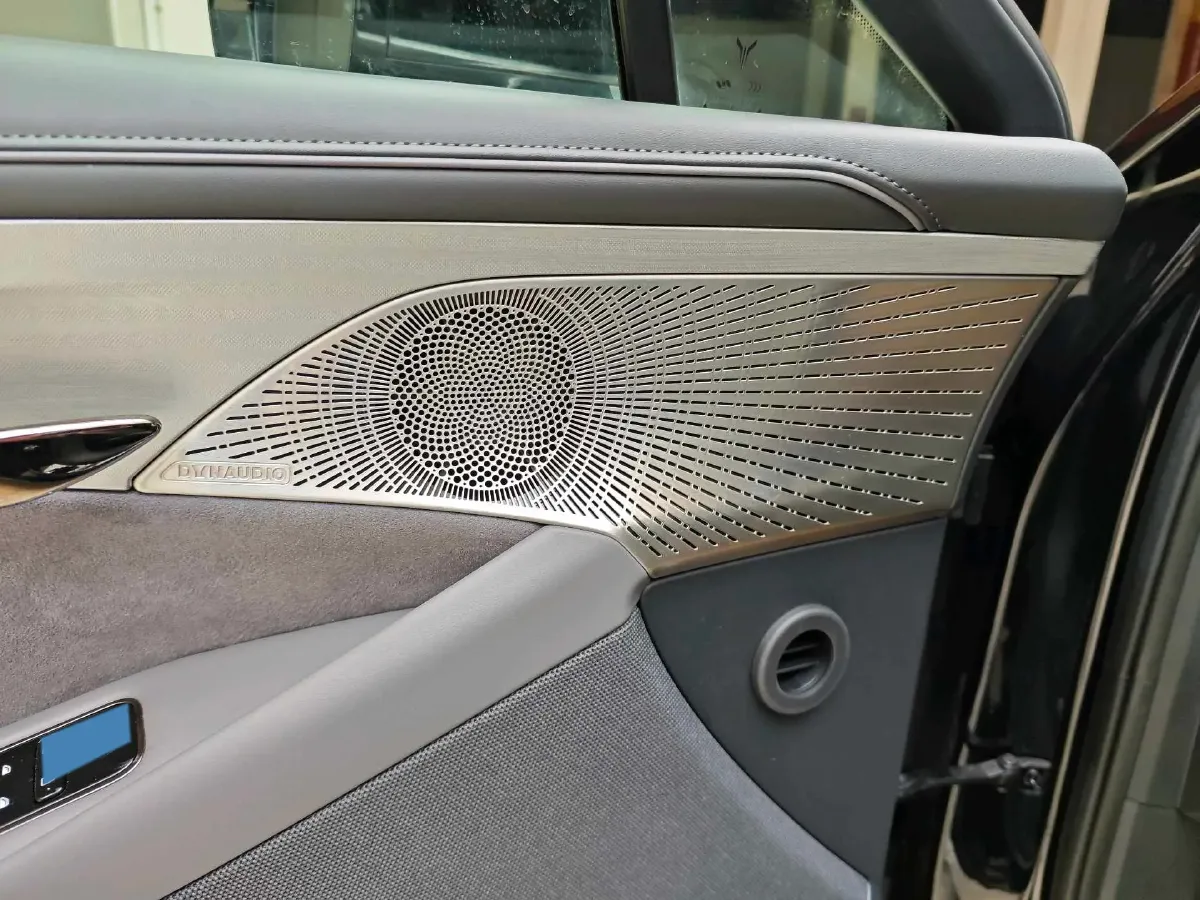 2024 Voyah ZhuiGuang 1.5T 136HP L4 PHEV 43KWH,autocango,china used car exporter,china ev exporter,chinese used car exporter,chinese used ev exporter