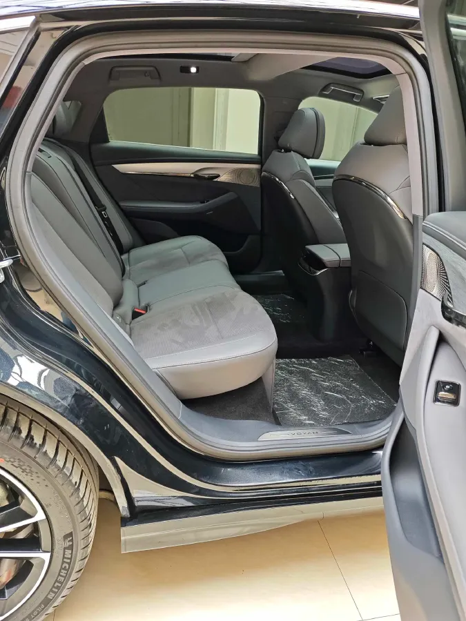 2024 Voyah ZhuiGuang 1.5T 136HP L4 PHEV 43KWH,autocango,china used car exporter,china ev exporter,chinese used car exporter,chinese used ev exporter