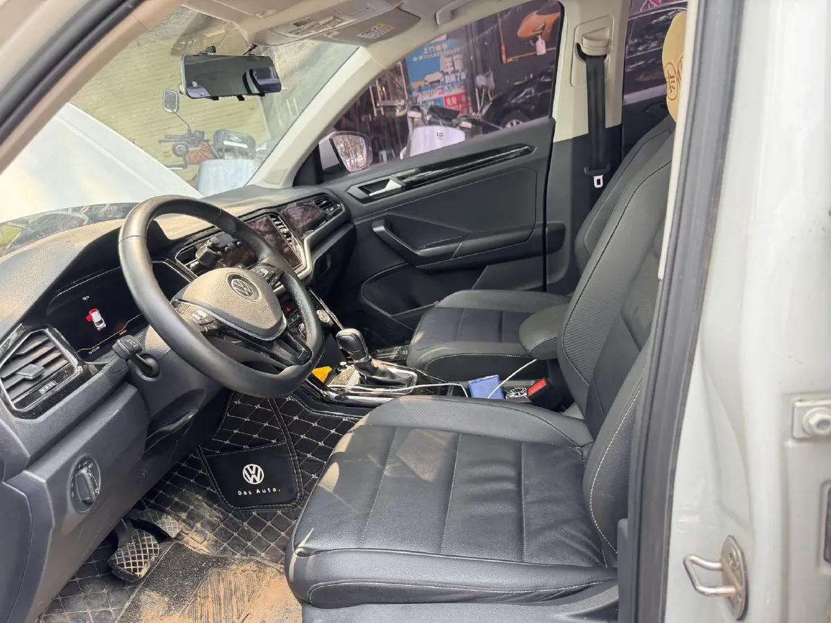 2022 Volkswagen T-Roc 1.4T 150HP L4 7DCT,autocango,china used car exporter,china ev exporter,chinese used car exporter,chinese used ev exporter
