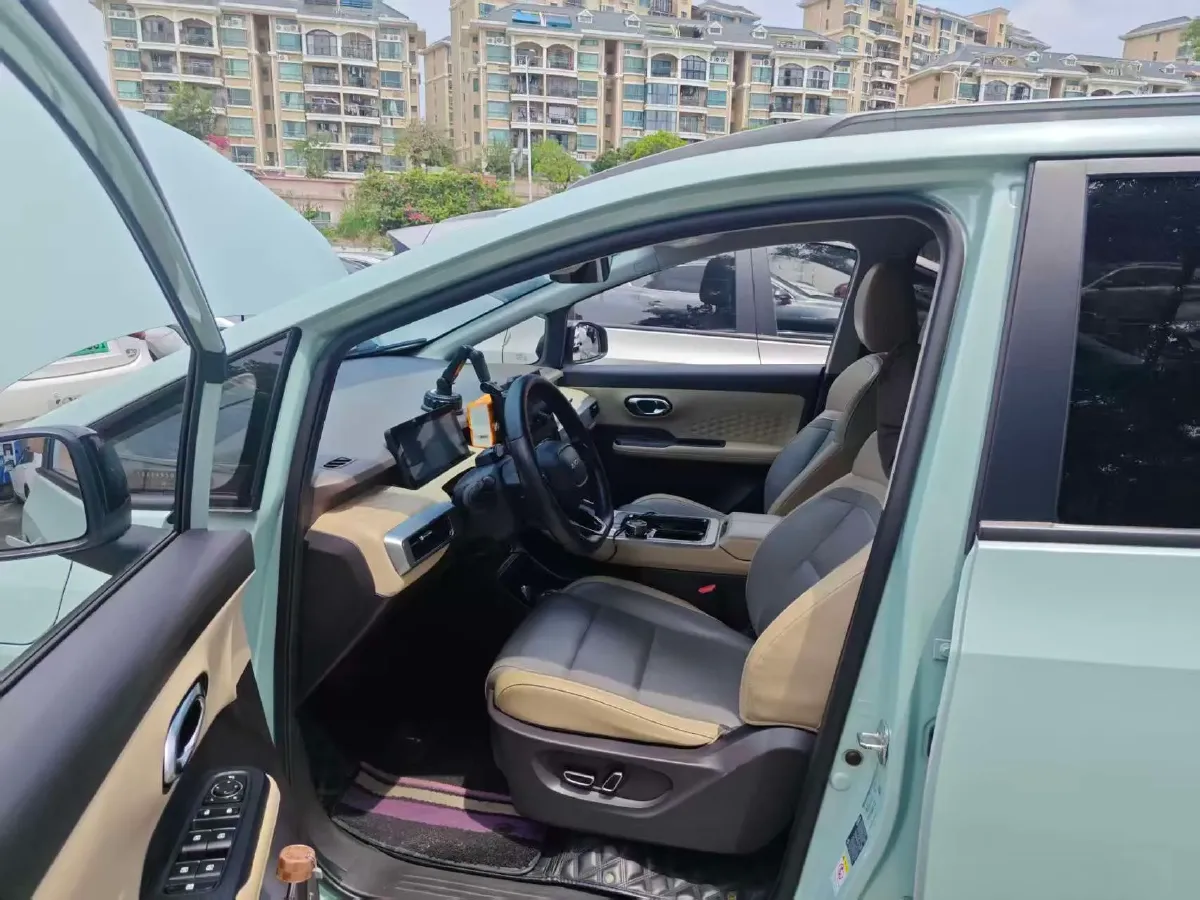 2022 Geely Okavango 1.8T 184HP L4 7DCT,autocango,china used car exporter,china ev exporter,chinese used car exporter,chinese used ev exporter