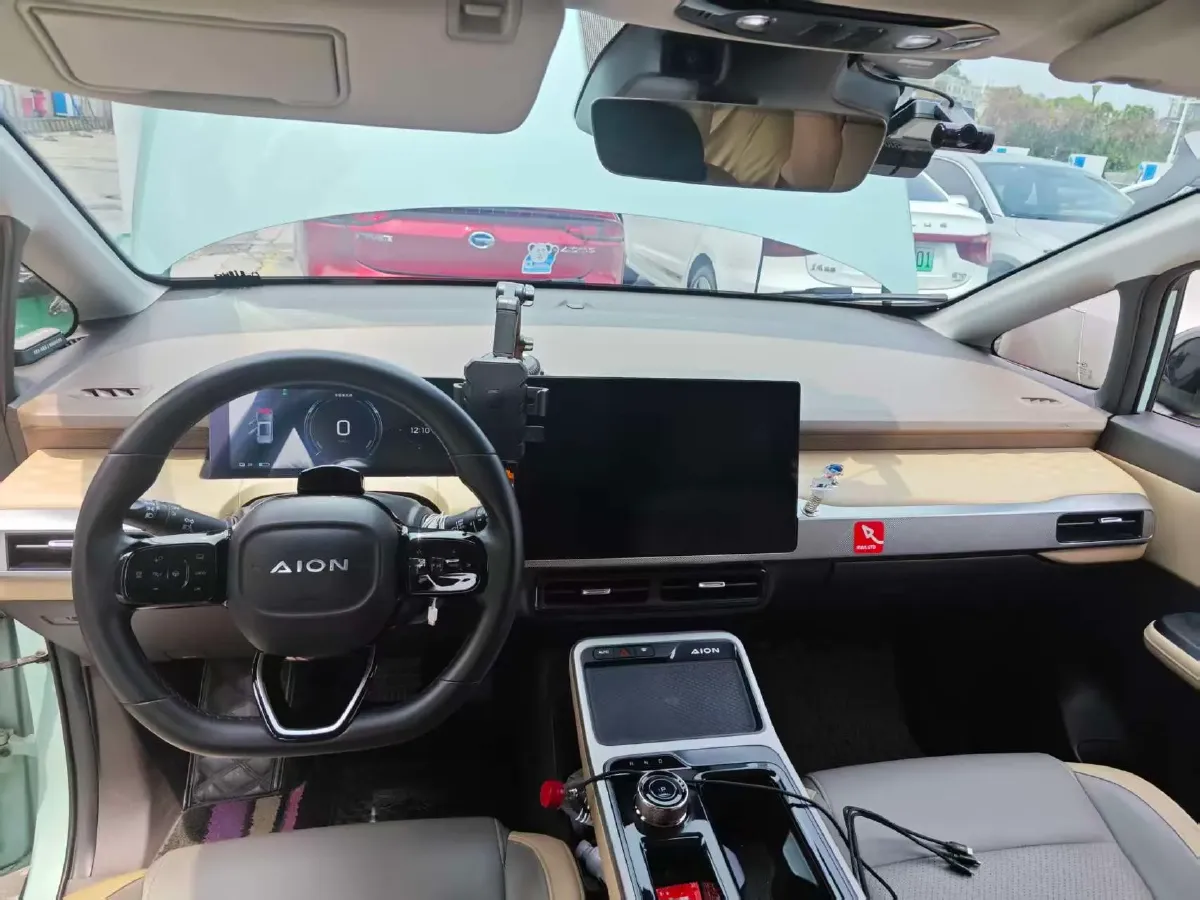 2022 Geely Okavango 1.8T 184HP L4 7DCT,autocango,china used car exporter,china ev exporter,chinese used car exporter,chinese used ev exporter