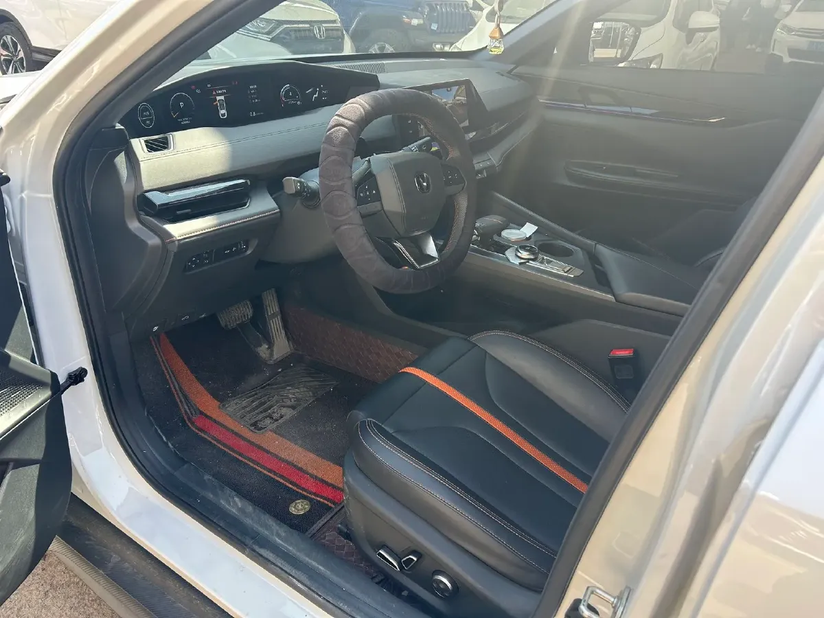 2023 ChangAn UNI-V 1.5T 188HP L4 7DCT,autocango,china used car exporter,china ev exporter,chinese used car exporter,chinese used ev exporter