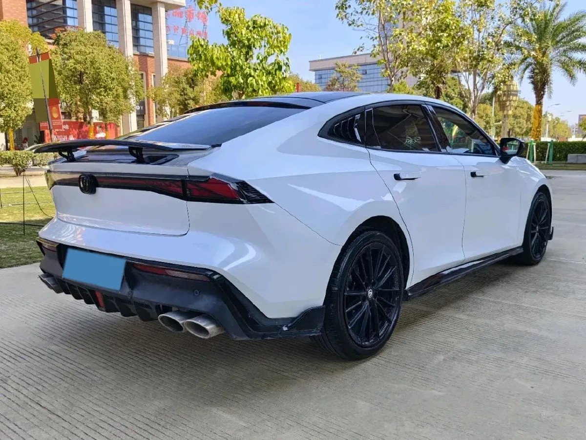 2022 ChangAn UNI-V 1.5T 188HP L4 7DCT,autocango,china used car exporter,china ev exporter,chinese used car exporter,chinese used ev exporter