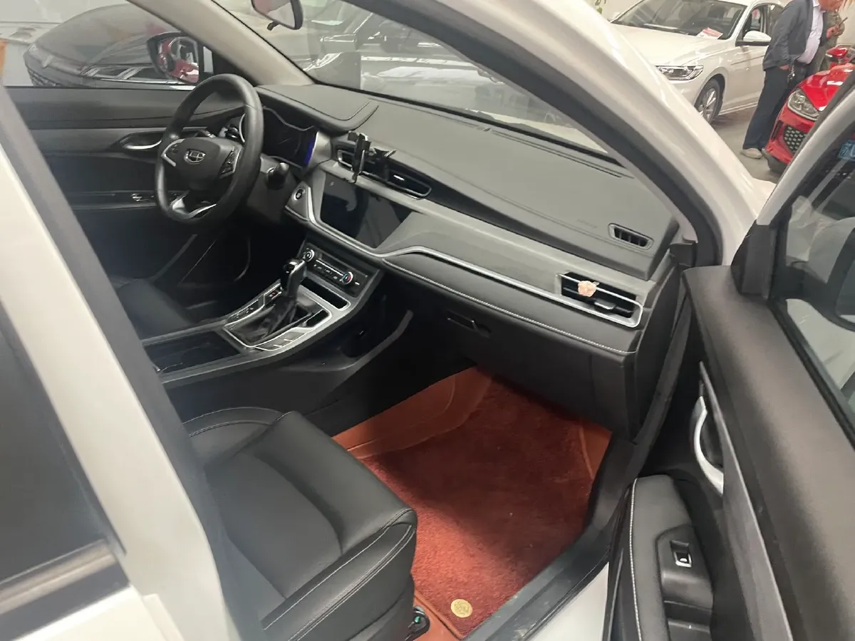 2021 BaoJun 530 1.5T 147HP L4 CVT,autocango,china used car exporter,china ev exporter,chinese used car exporter,chinese used ev exporter