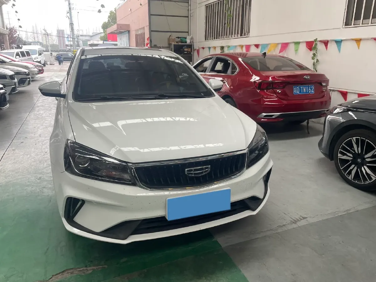 2021 BaoJun 530 1.5T 147HP L4 CVT,autocango,china used car exporter,china ev exporter,chinese used car exporter,chinese used ev exporter