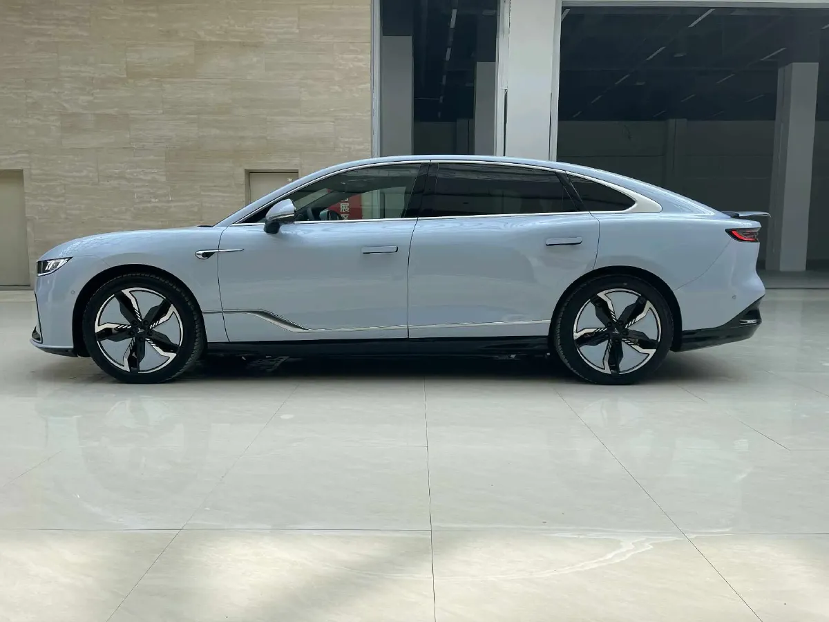 2023 Voyah ZhuiGuang BEV 82.11KWH,autocango,china used car exporter,china ev exporter,chinese used car exporter,chinese used ev exporter