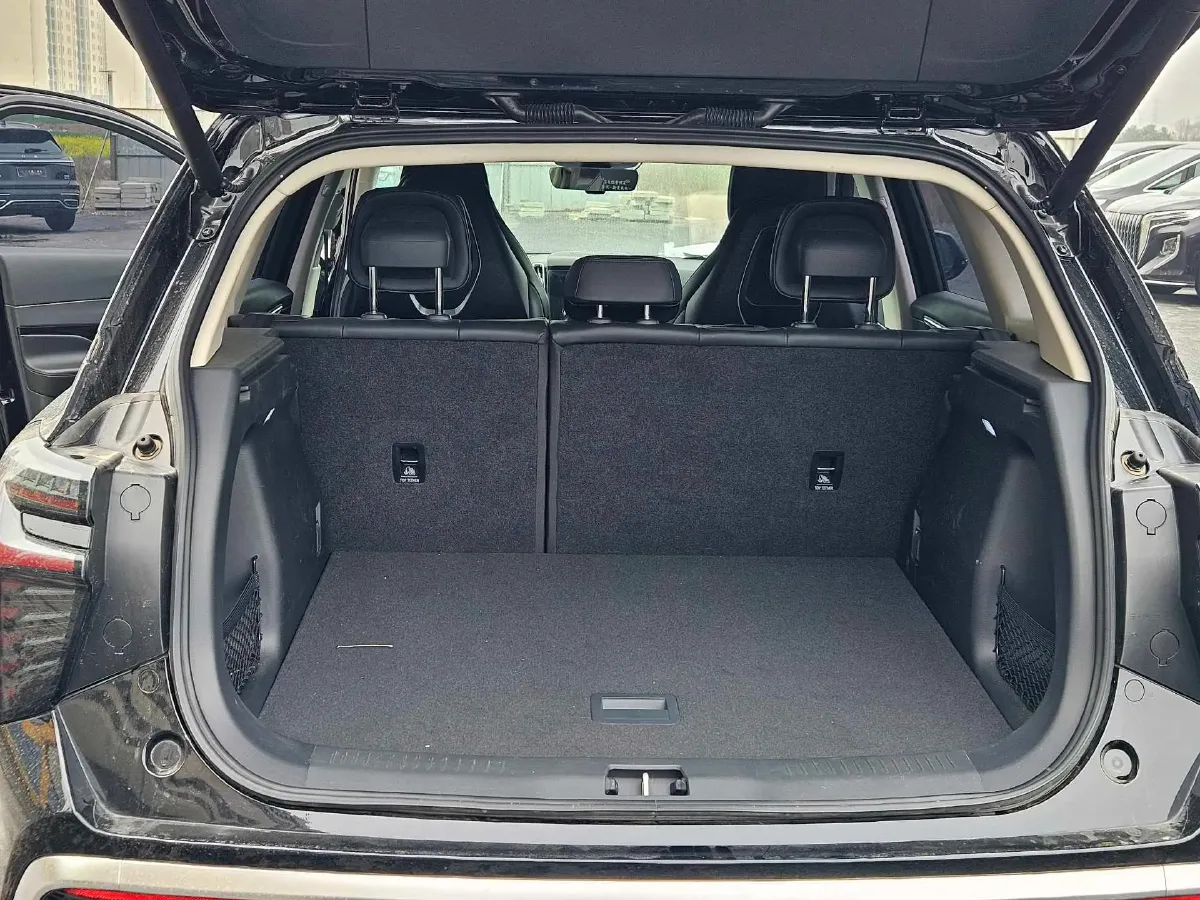 2024 HongQi HS3 1.5T 169HP L4 1DHT PHEV 18.4KWH,autocango,china used car exporter,china ev exporter,chinese used car exporter,chinese used ev exporter