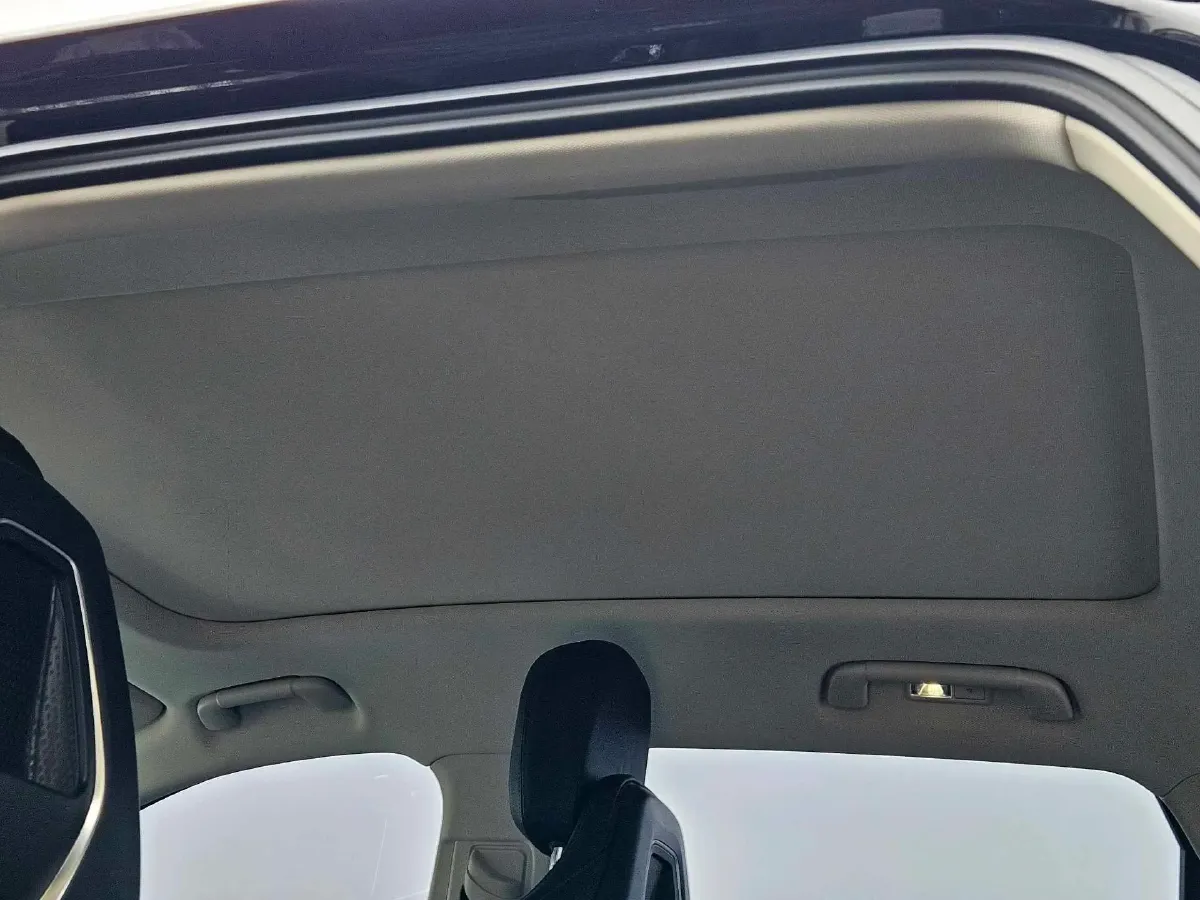 2024 HongQi HS3 1.5T 169HP L4 1DHT PHEV 18.4KWH,autocango,china used car exporter,china ev exporter,chinese used car exporter,chinese used ev exporter