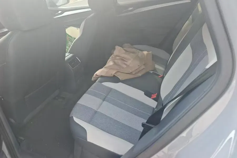 2024 Volkswagen ID.4 Crozz BEV 55.7KWH,autocango,china used car exporter,china ev exporter,chinese used car exporter,chinese used ev exporter