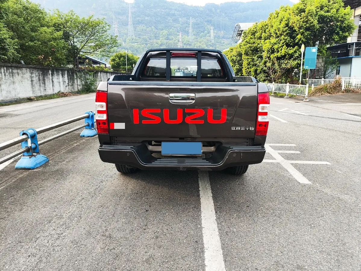 2020 Isuzu RE-MAX Jim 2.5T 150HP L4 6MT,autocango,china used car exporter,china ev exporter,chinese used car exporter,chinese used ev exporter