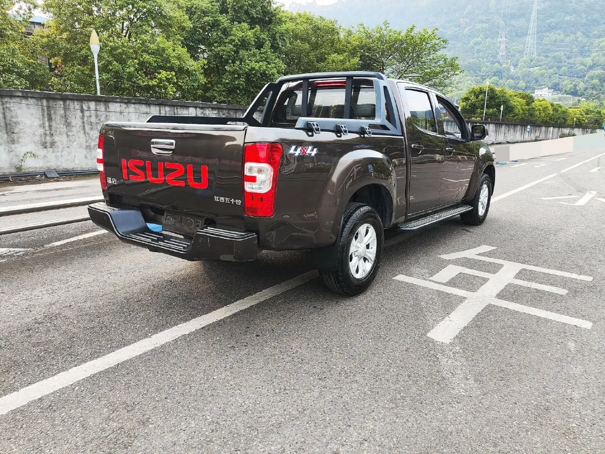 2020 Isuzu RE-MAX Jim 2.5T 150HP L4 6MT,autocango,china used car exporter,china ev exporter,chinese used car exporter,chinese used ev exporter