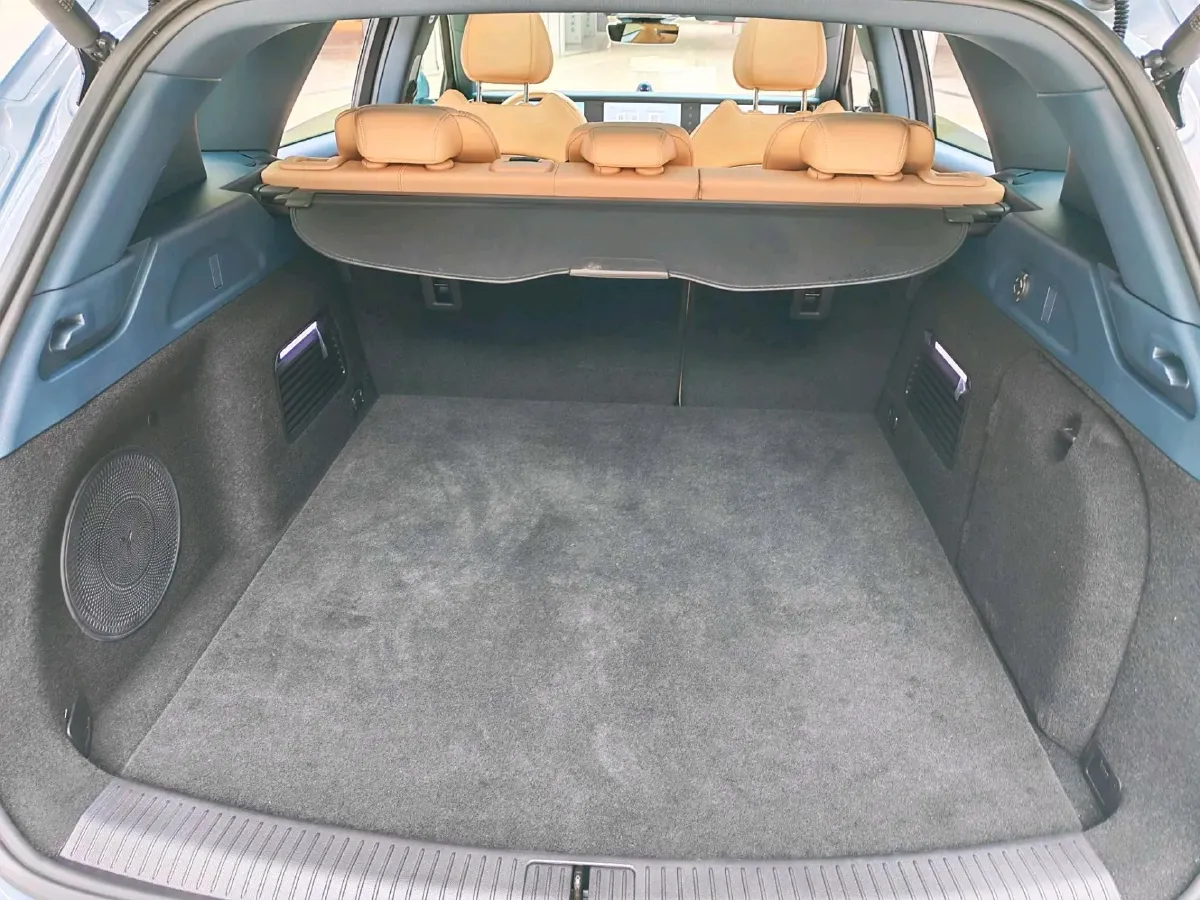 2021 Voyah FREE BEV 88KWH,autocango,china used car exporter,china ev exporter,chinese used car exporter,chinese used ev exporter