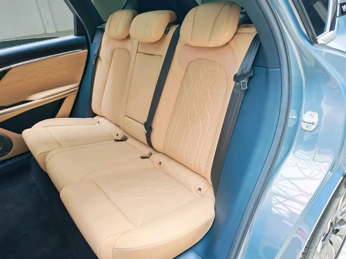 2021 Voyah FREE BEV 88KWH,autocango,china used car exporter,china ev exporter,chinese used car exporter,chinese used ev exporter