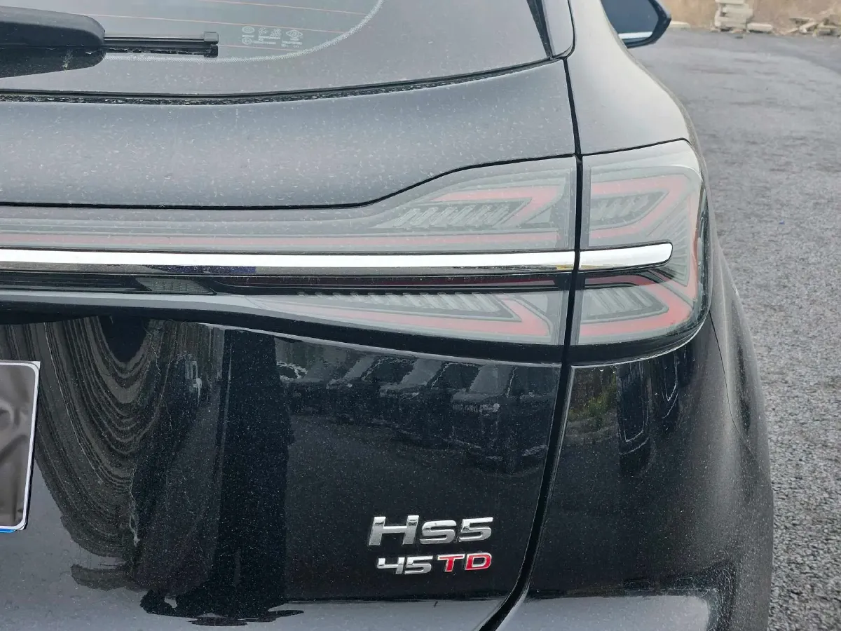 2023 HongQi HS5 2.0T 252HP L4 8AT,autocango,china used car exporter,china ev exporter,chinese used car exporter,chinese used ev exporter