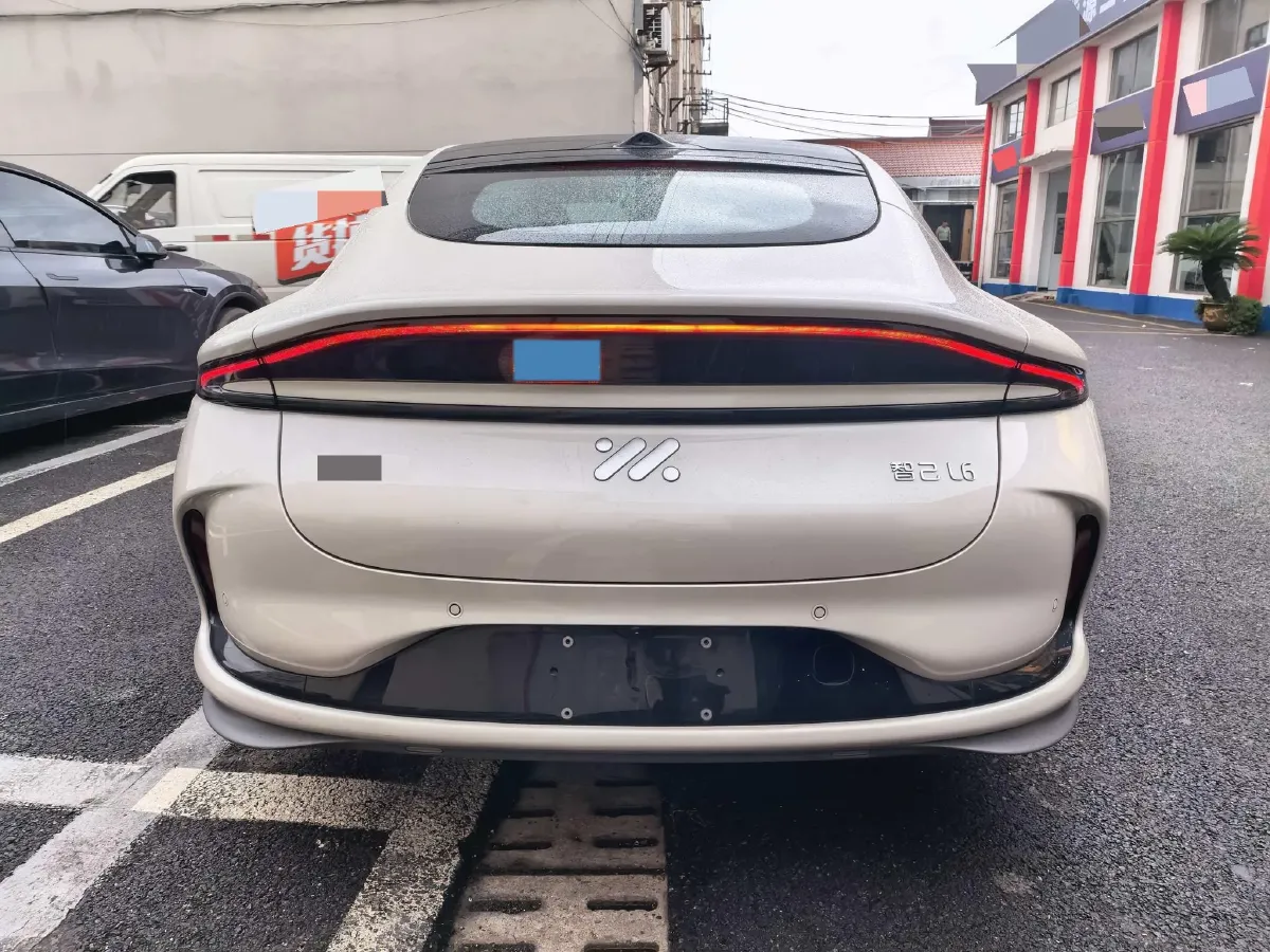 2024 IM L6 BEV 100KWH,autocango,china used car exporter,china ev exporter,chinese used car exporter,chinese used ev exporter