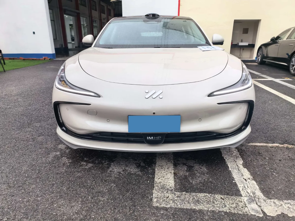 2024 IM L6 BEV 100KWH,autocango,china used car exporter,china ev exporter,chinese used car exporter,chinese used ev exporter