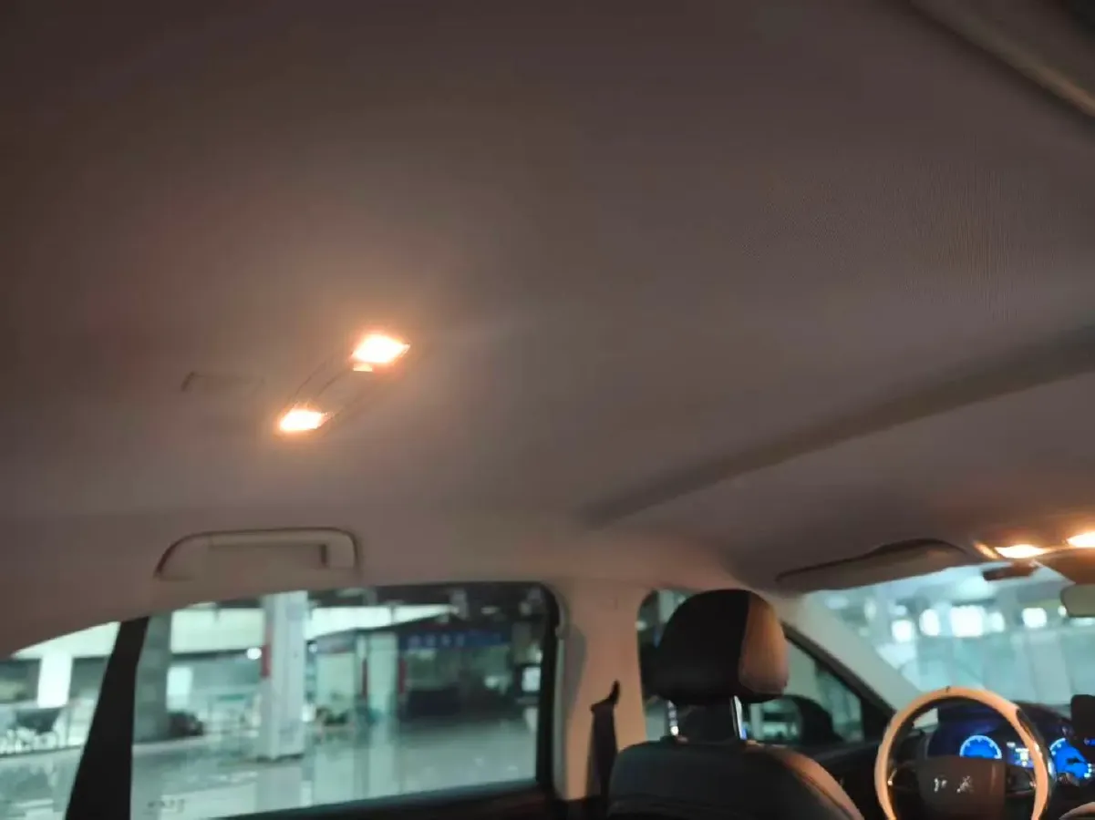 2023 HongQi E-QM5 BEV 54KWH,autocango,china used car exporter,china ev exporter,chinese used car exporter,chinese used ev exporter