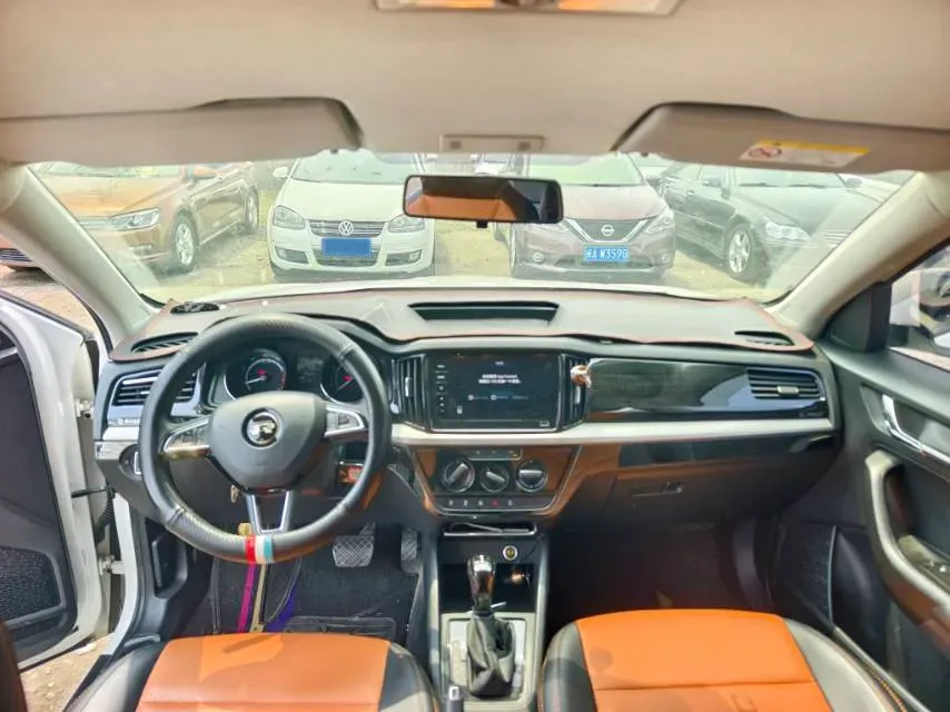 2020 Skoda Kamiq 1.5L 112HP L4 6AT,autocango,china used car exporter,china ev exporter,chinese used car exporter,chinese used ev exporter