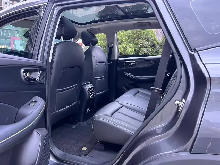 2023 Roewe RX5 1.5T 181HP L4 7DCT,autocango,china used car exporter,china ev exporter,chinese used car exporter,chinese used ev exporter