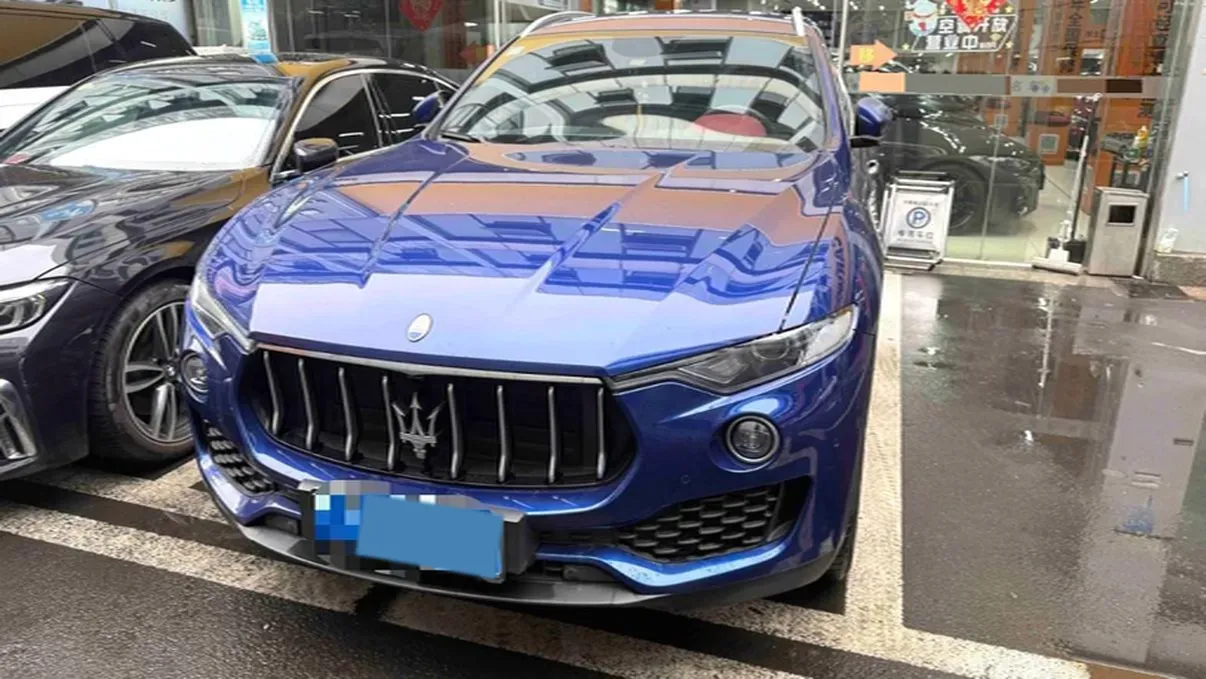 2018 Maserati Levante 3.0T 350HP V6 8AT,autocango,china used car exporter,china ev exporter,chinese used car exporter,chinese used ev exporter