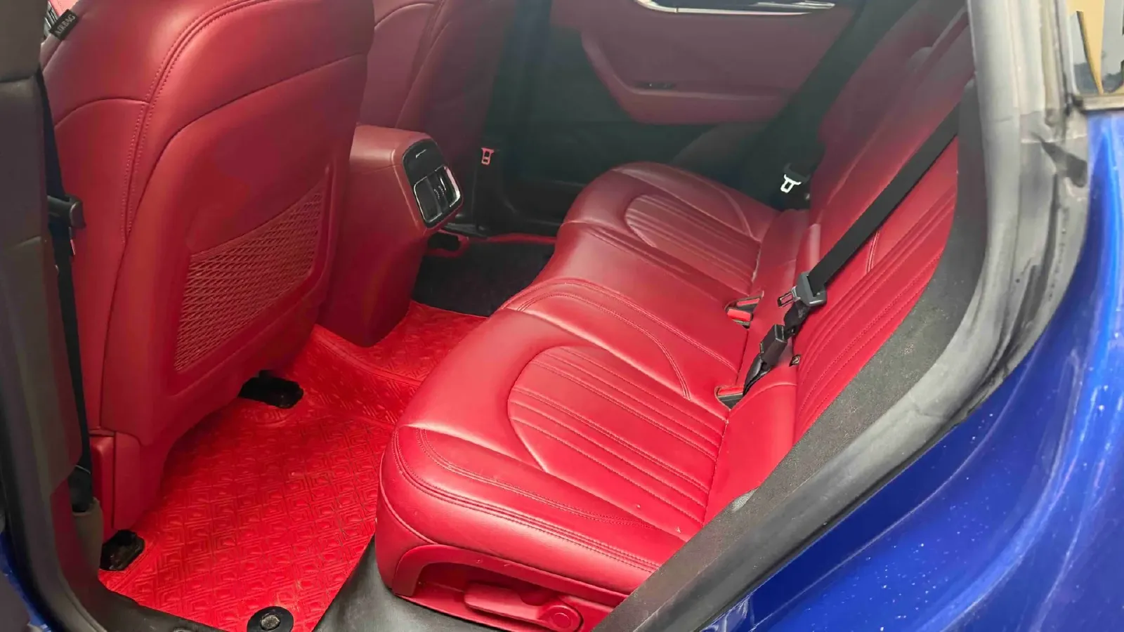 2018 Maserati Levante 3.0T 350HP V6 8AT,autocango,china used car exporter,china ev exporter,chinese used car exporter,chinese used ev exporter