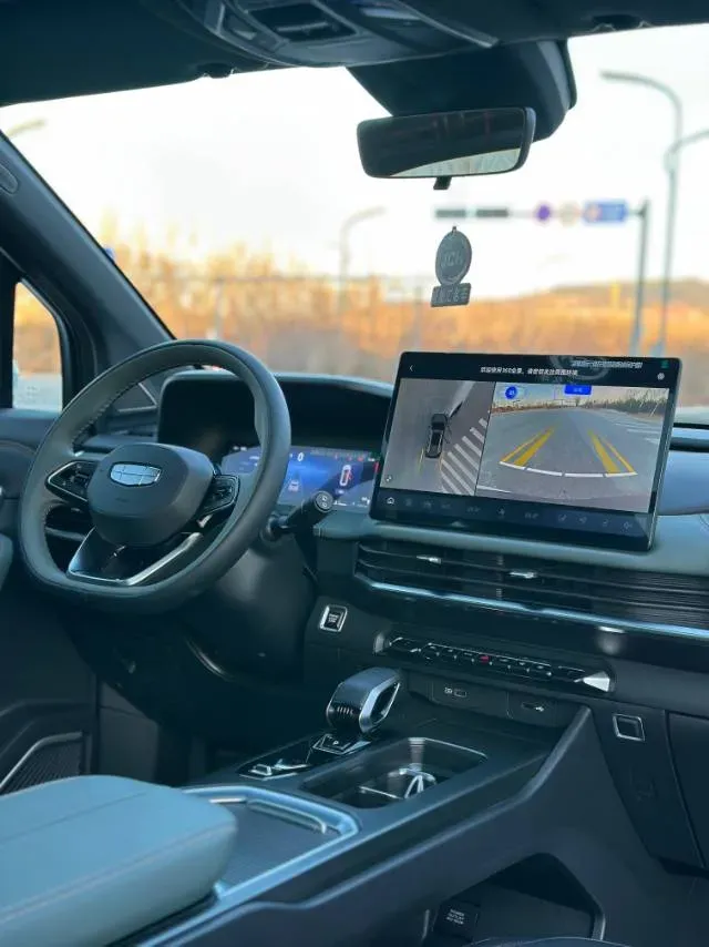 2024 Geely Okavango L 2.0T 218HP L4 7DCT,autocango,china used car exporter,china ev exporter,chinese used car exporter,chinese used ev exporter