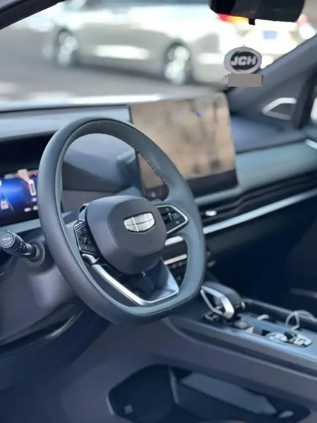 2024 Geely Okavango L 2.0T 218HP L4 7DCT,autocango,china used car exporter,china ev exporter,chinese used car exporter,chinese used ev exporter