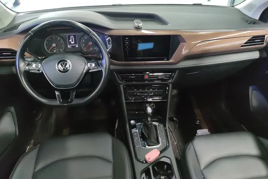 2021 Volkswagen Tharu 1.4T 150HP L4 7DCT,autocango,china used car exporter,china ev exporter,chinese used car exporter,chinese used ev exporter