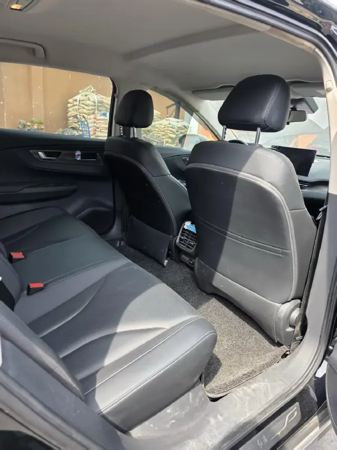 2024 HongQi E-QM5 BEV 60KWH,autocango,china used car exporter,china ev exporter,chinese used car exporter,chinese used ev exporter