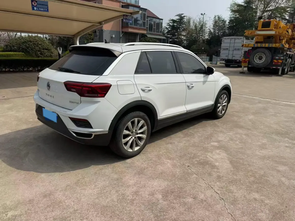 2020 Volkswagen T-Roc 1.4T 131HP L4 7DCT,autocango,china used car exporter,china ev exporter,chinese used car exporter,chinese used ev exporter
