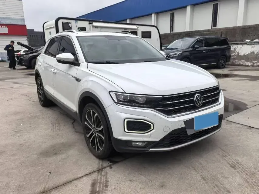 2022 Volkswagen T-Roc 1.4T 150HP L4 7DCT,autocango,china used car exporter,china ev exporter,chinese used car exporter,chinese used ev exporter