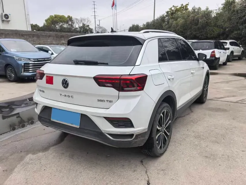 2022 Volkswagen T-Roc 1.4T 150HP L4 7DCT,autocango,china used car exporter,china ev exporter,chinese used car exporter,chinese used ev exporter