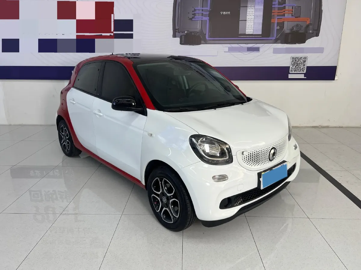 2017 Smart smart forfour 0.9T 90HP L3 6DCT,autocango,china used car exporter,china ev exporter,chinese used car exporter,chinese used ev exporter