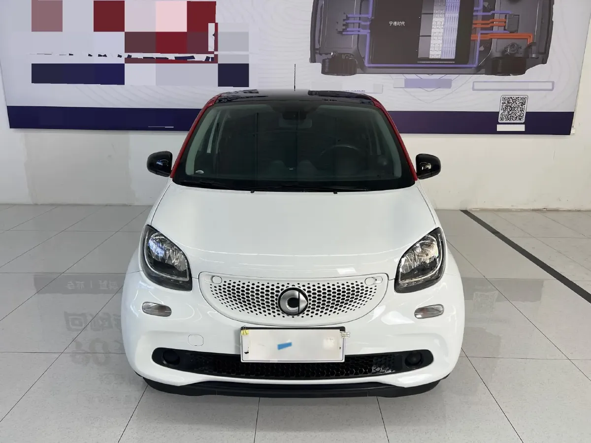 2017 Smart smart forfour 0.9T 90HP L3 6DCT,autocango,china used car exporter,china ev exporter,chinese used car exporter,chinese used ev exporter