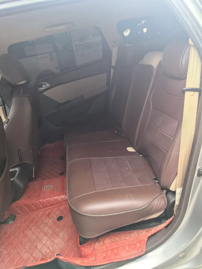 2017 BaoJun 310W 1.5L 112HP L4 6MT,autocango,china used car exporter,china ev exporter,chinese used car exporter,chinese used ev exporter