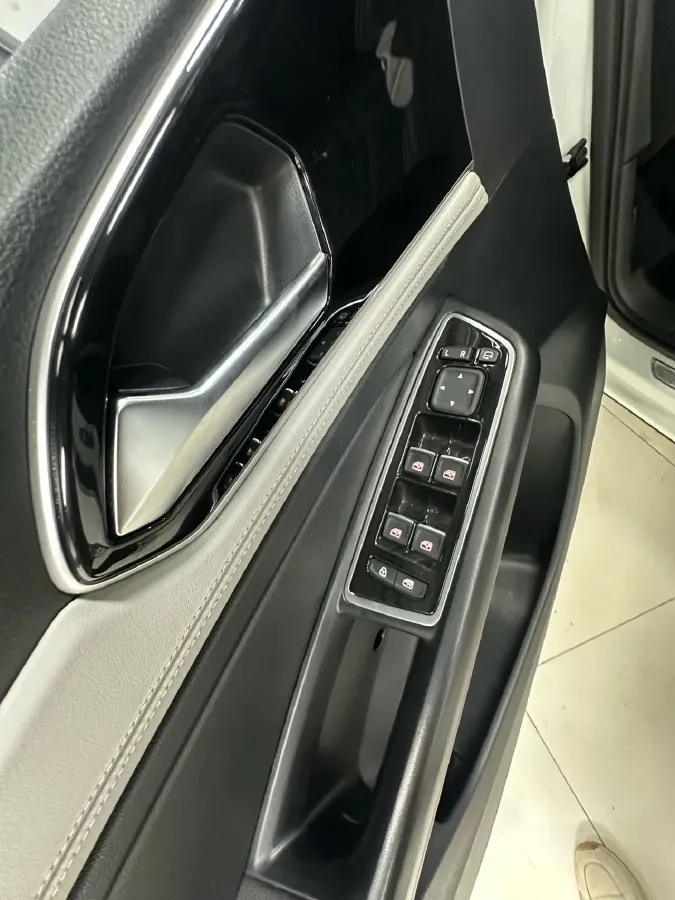 2022 Jetta VS7 1.4T 150HP L4 6AT,autocango,china used car exporter,china ev exporter,chinese used car exporter,chinese used ev exporter