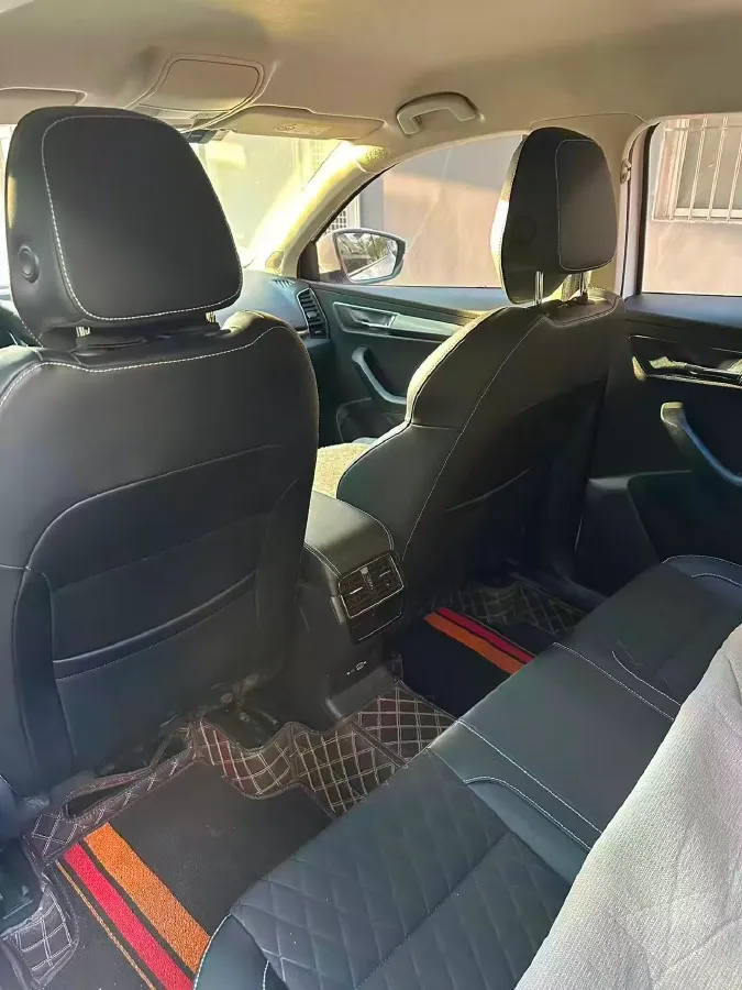 2021 Skoda Karoq 1.4T 150HP L4 7DCT,autocango,china used car exporter,china ev exporter,chinese used car exporter,chinese used ev exporter